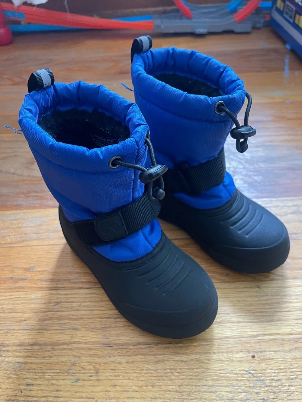 3M Thinsulate Kids Blue and Black Snow Boots
